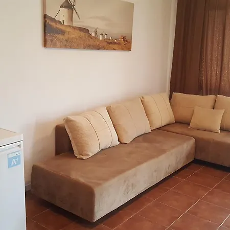 Trakia بيت ضيافة 4*